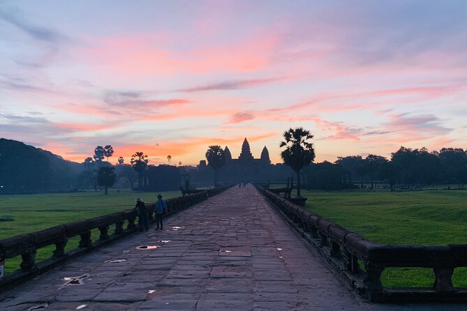 Angkor Wat Sunrise and Angkor Thom Sunset Tour - Why the sunrise and sunset split works so well