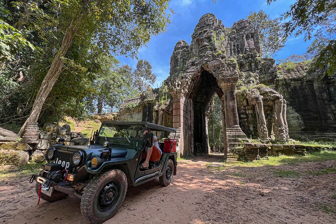 Angkor Wat Sunrise and Market Tour by Jeep - Angkor Thom and its cluster of major monuments
