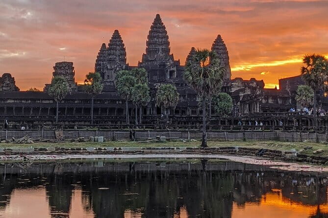 Angkor Wat Sunrise by Tuk Tuk – Personalized Private Tour - Key points at a glance