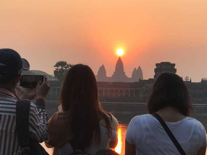 Angkor Wat Sunrise by Vintage Jeep – Private Tour - Who will get the most from this tour