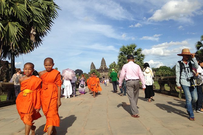 Angkor Wat Sunrise Experience – Ultimate 1-Day Guided Temple Tour - Angkor Thom reveals a whole royal city