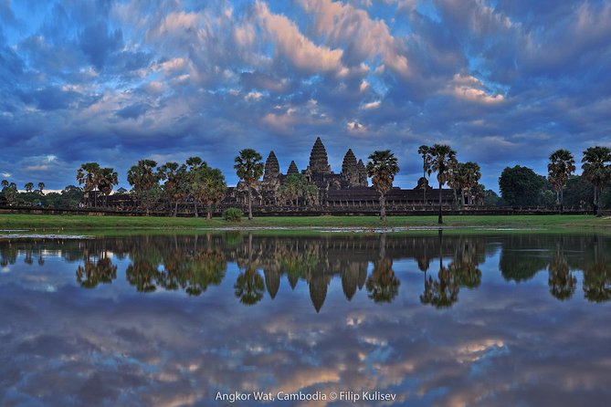 Angkor Wat Sunrise or Sunset Tour with Guide from Siem Reap - Angkor Wat at first light