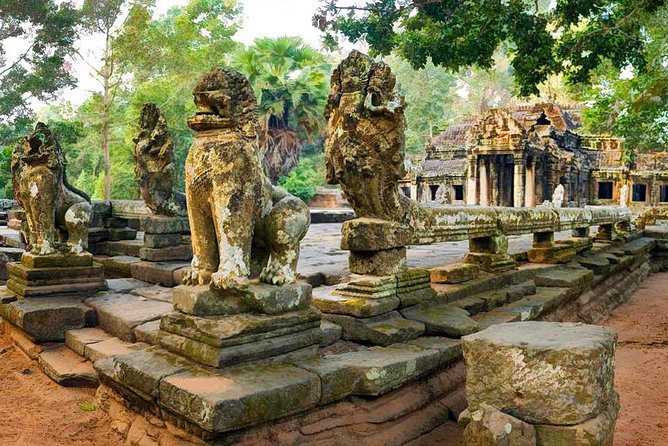Angkor Wat: Sunrise or Sunset Tours with Tuk Tuk - Ta Keo: a blunt sandstone mountain