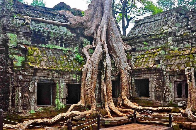 Angkor Wat: Sunrise or Sunset Tours with Tuk Tuk - Angkor Wat: allow three hours for the main event