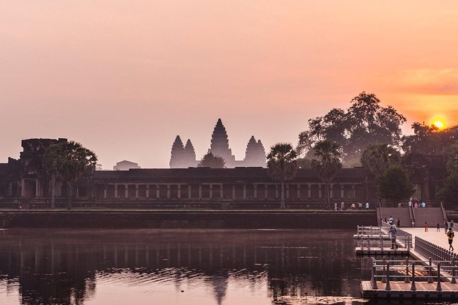 Angkor Wat Sunrise Private Tour by Tuk Tuk - What the private format changes