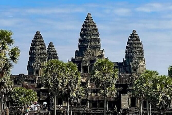 Angkor Wat Sunrise Small-Group 1-Day Tour from Siem Reap - Angkor Wat gives you three hours to look beyond the postcard