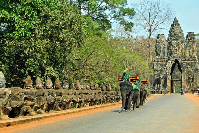 Angkor Wat Sunset Tour - Baphuon adds steep stairs and a higher view