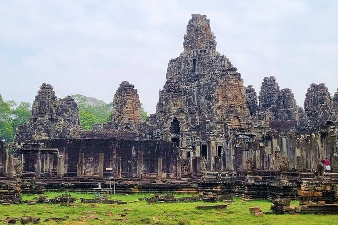 Angkor Wat, Ta Promh, Banteay Srei, Bayon temples Private Tour - Victory Gate and the old capital at Angkor Thom