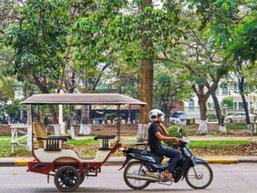 Angkor Wat Tour by Tuk-Tuk with English Speaking Driver - Angkor Thom and the smiling Bayon