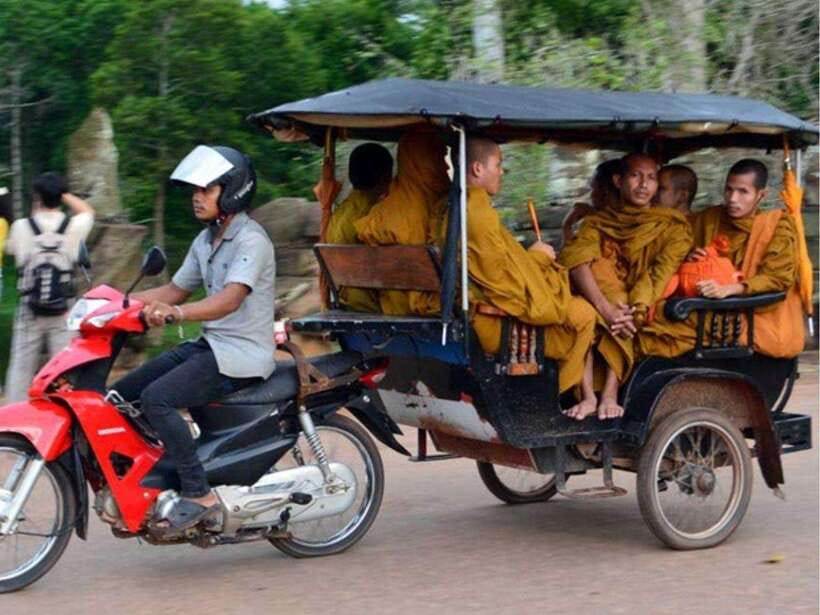 Angkor Wat Tour by Tuk-Tuk with English Speaking Driver - Ta Keo and the smaller temple stops