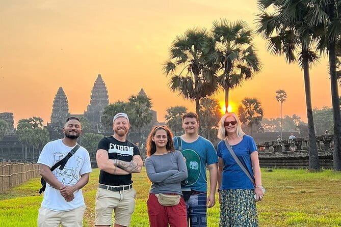 Angkor Wat Tour deutsch - Sonnenaufgang | Private Führung - Angkor Thom and the faces of Bayon