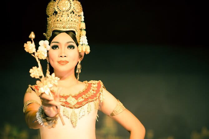 Apsara Dance Performance Including Buffet Dinner and Hotel Pickup - Why your table matters more than you might expect
