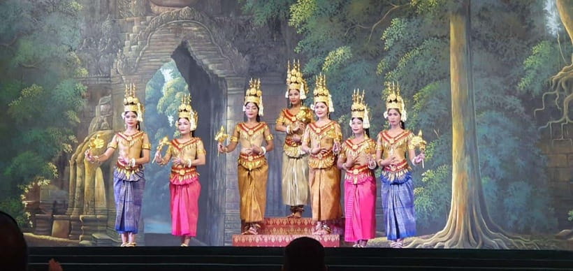 Apsara Performance with Dinner include Pick up & Drop off - The Buffet: A Strong Part of the Evening