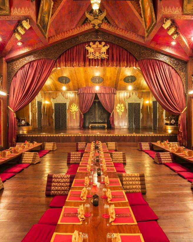 Apsara Theater Performance include dinner & Hotel pick up - Dinner before the curtain rises