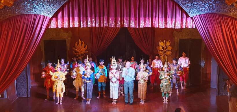 Apsara Theater Performance include dinner & Hotel pick up - Seating can shape the whole night