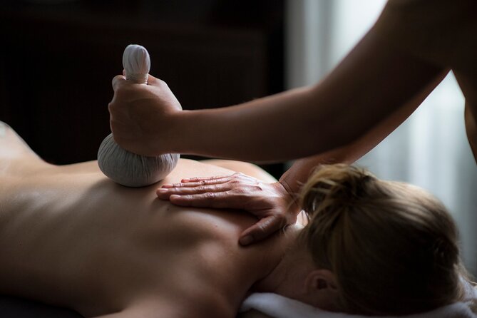 AROMATHERAPY MASSAGE 90 mins - The room, welcome, and overall mood