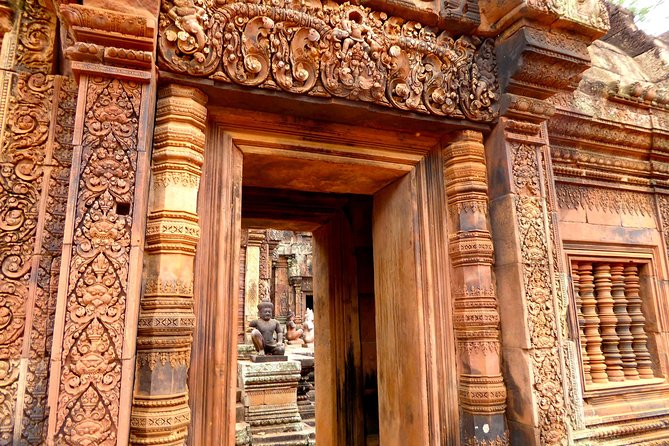 Banteay Srei and Big Tour from Siem Reap Small-Group - Why Banteay Srei deserves the first stop