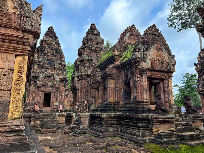 Banteay Srei, Beng Mealea & Koh Ker Small-Group Tour - Beng Mealea, where the forest takes over