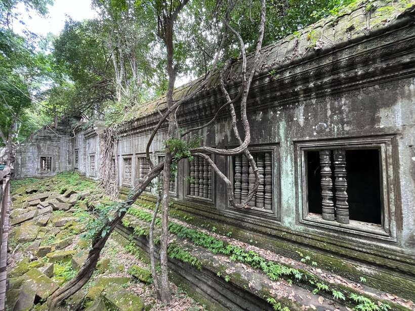 Banteay Srei, Kulen Waterfall & Beng Mealea Exploration - Lunch and the road through the countryside