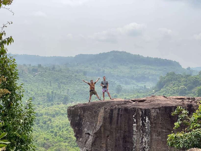 Banteay Srei, Kulen Waterfall & Beng Mealea Exploration - Beng Mealea, a temple left to the jungle
