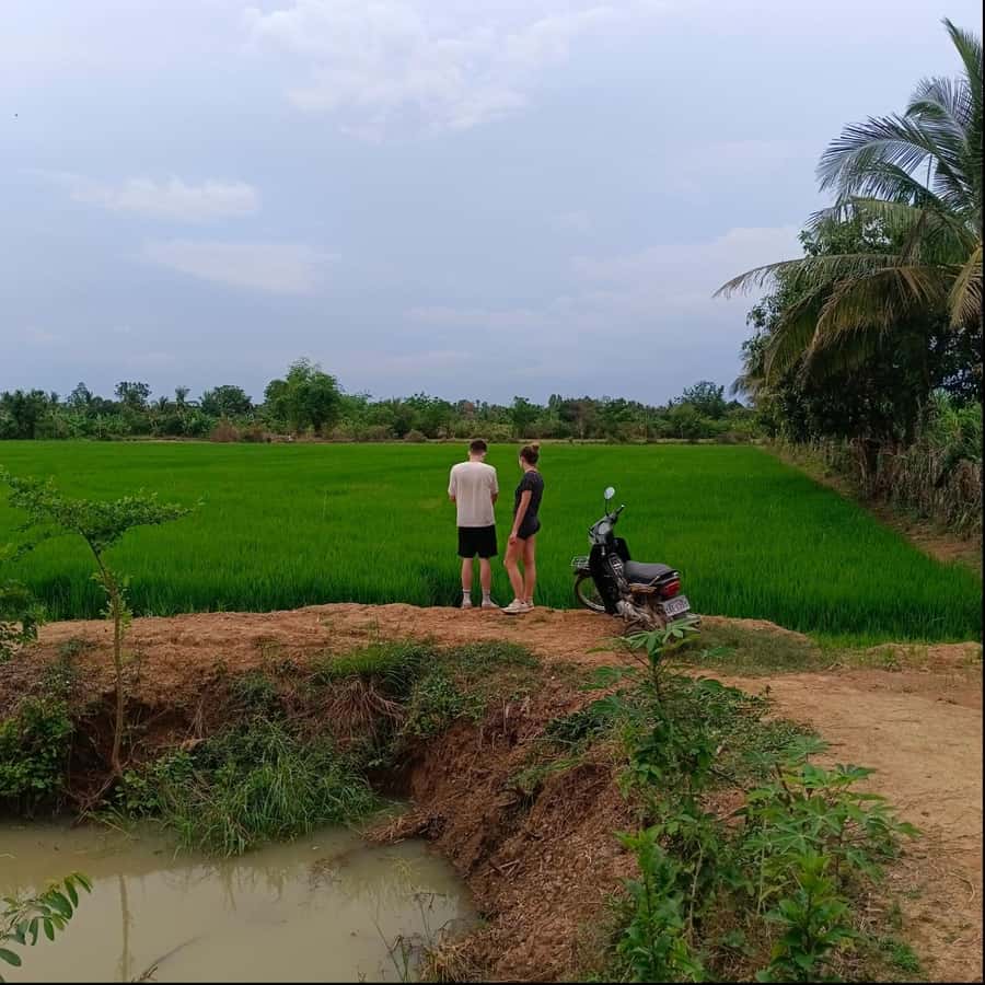 Battambang family tuktuk tour BambooTrain/Wat Banan/Bat cave - Wa Kor Village and the old river crossings