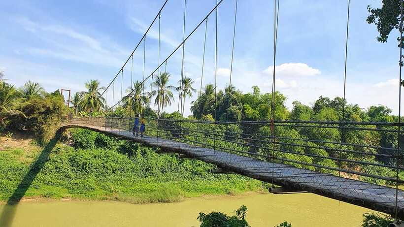 Battambang: Tuk-Tuk, Bamboo Train, Killing/Bat Caves, Sunset - Is $9 really good value?
