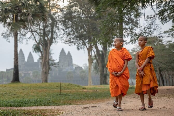 Best Driver Taxi From Siem Reap To Phnom Penh - English Speaking - Who should book this transfer?