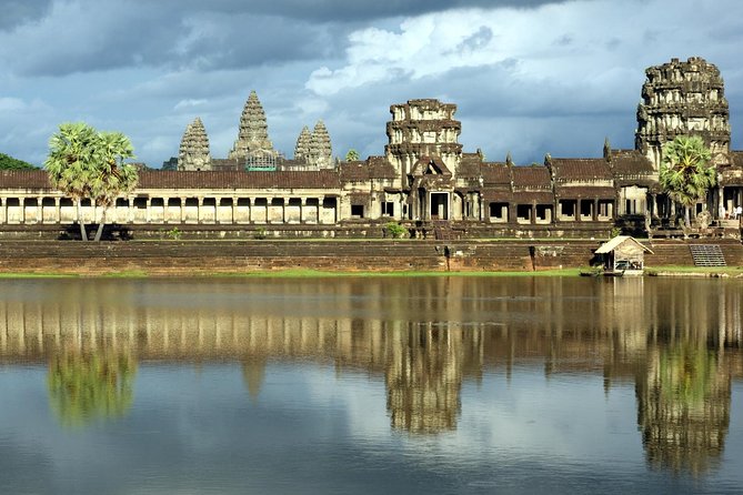 Best of Siem Reap 3-Day Private Tour to Angkor Wat & Tonle Sap - Day one: sunrise at Angkor Wat and the gates of Angkor Thom