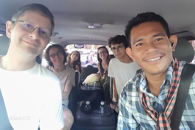 Best Private taxi Phnom Penh to Siem Reap - English Speaking - Inside the car: air conditioning, water, and room to breathe
