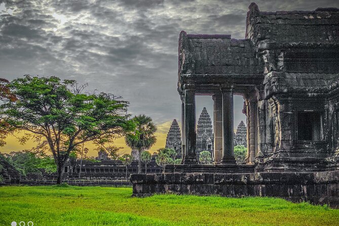 Best Temples Day Tour in Siem Reap with Sunset - Pre Rup and the uncertain sunset wait
