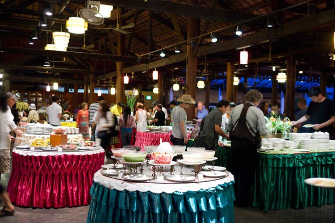 Buffet dinner with Apsara Show (Free 2 ways hotel transfer) - A large buffet with plenty of choice