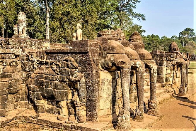 Cambodia Highlight 6 Days Tour from Siem Reap to Phnom Penh - Day 3: Banteay Srei and the outer temple circuit