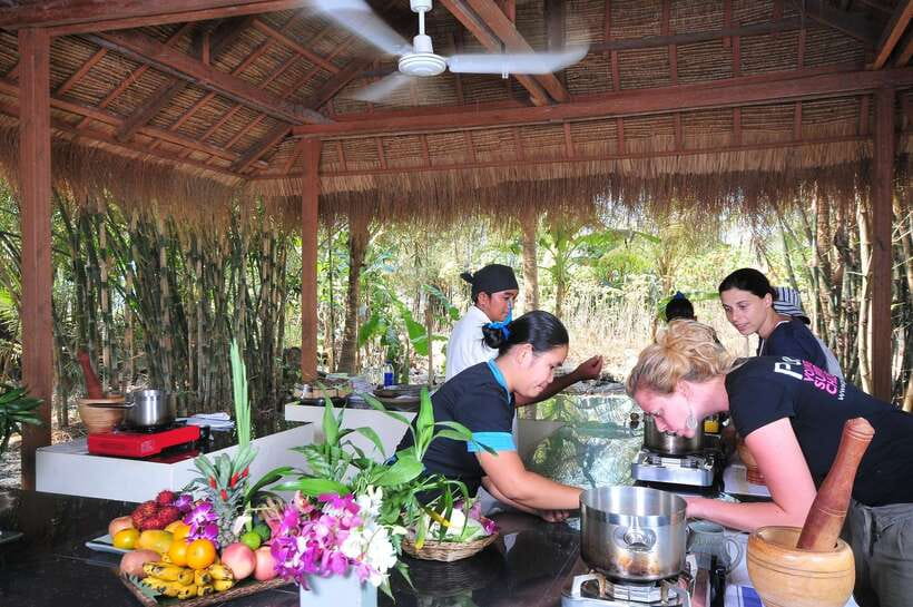 Cambodian Cooking Class from Siem Reap - From Siem Reap by tuk tuk to the countryside