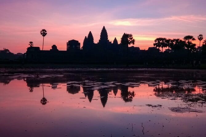 Classic Angkor Wat Sunrise Full Day Private Guide Tour - Key points at a glance