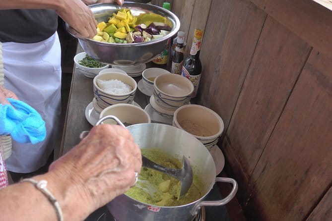 Cooking Class at La Plantation - The plantation introduction makes the food lesson better