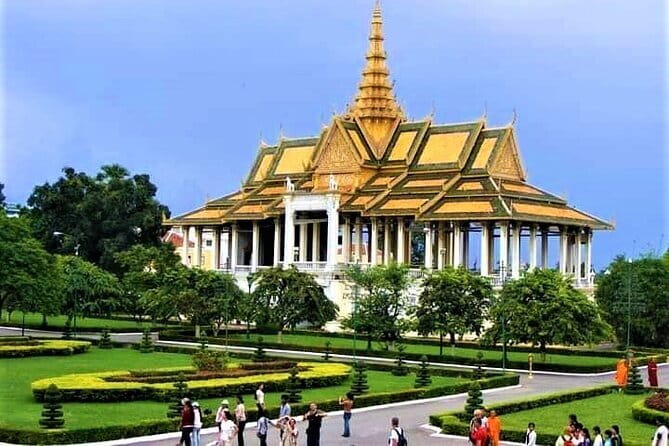 Day Trip from Sihanoukville to Phnom Penh for Cruise Passengers - Royal Palace and Silver Pagoda