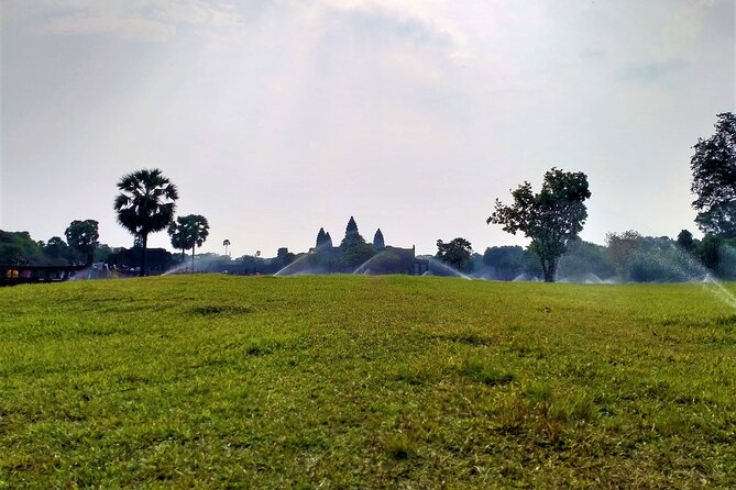 Discover Cambodia 8 Days from Siem Reap to Koh Trong -Phnom Penh - Price, hotels, and what is covered