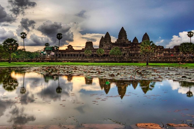 Explore Angkor Wat Temple , Bayon Temple and Jungle Temple Ta-Prohm - Tickets, lunch, walking, and other costs