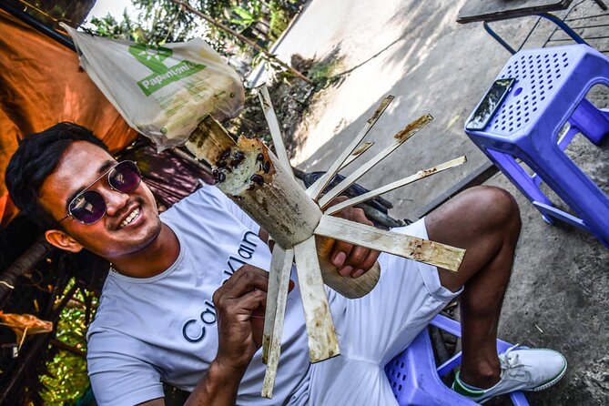 Explore Battambang full day tour by Tuk Tuk (start from 9am-6:30pm) - The Bamboo Train: simple, noisy, and fun