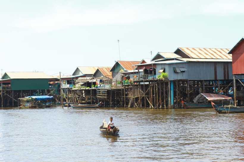 Exploring the Enchanting Kampong Phluk Floating Village - Who will enjoy Kampong Phluk most?