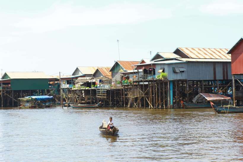 Exploring the Enchanting Kampong Phluk Floating Village - Seeing Kampong Phluk from the boat
