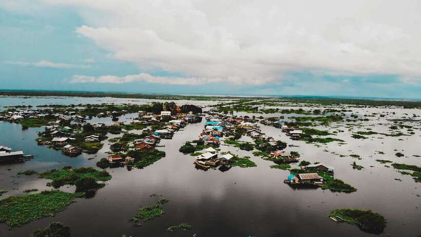 Floating Village and Tonlé Sap Sunset Tour - How this tour compares with a simple boat ride