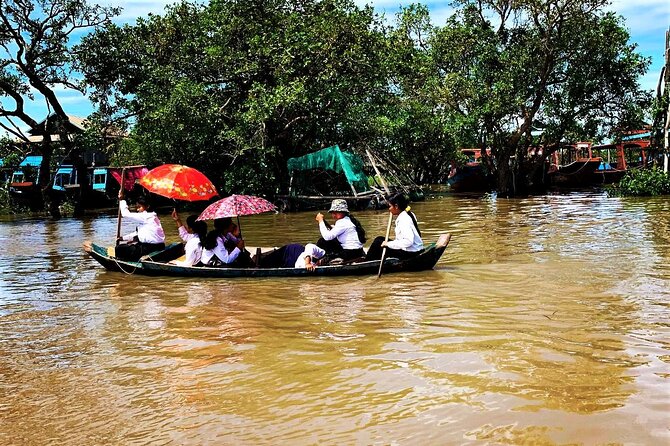 Floating Village-Mangrove Forest Private Tonle Sap Lake Boat Tour - A quieter turn through Tonle Sap’s mangrove forest