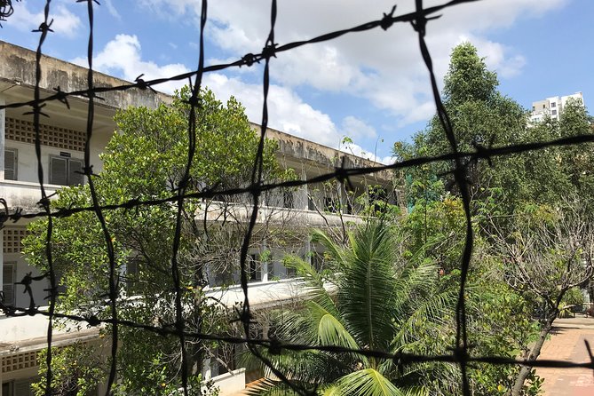 ( Free eSim) Phnom Penh Historical Full Day Tour - Tuol Sleng, from school to prison