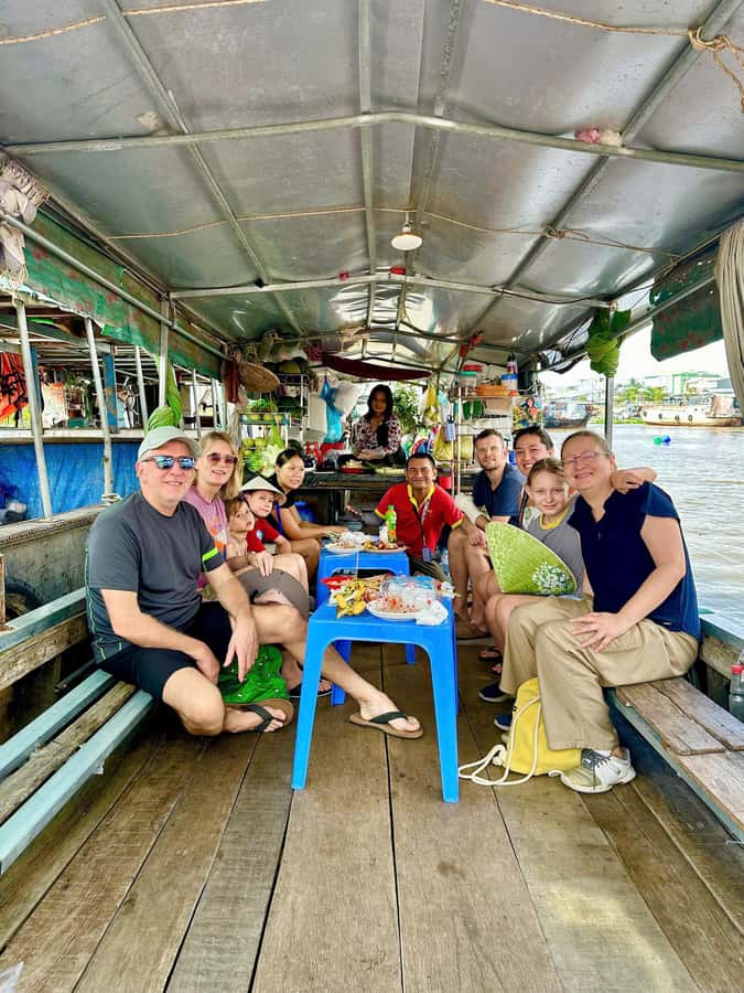 From HCM: Mekong Delta Floating Market 3days exit Phnom Penh - Can Tho after dark