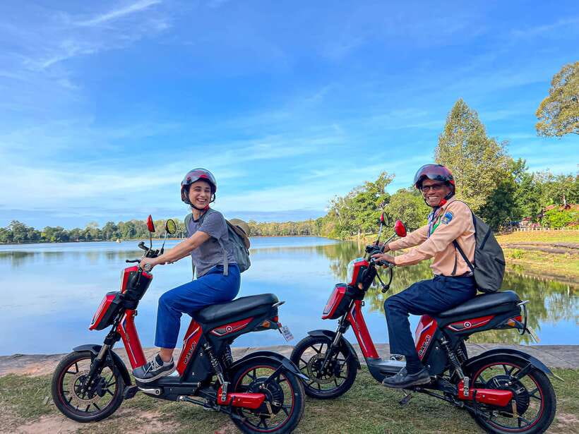 From Siem Reap: Angkor Wat Sunrise and Temples E-Bike Tour - Switching from tuk tuk to electric bike