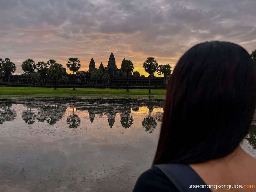 From Siem Reap: Angkor Wat Sunrise and Temples E-Bike Tour - Preah Dak village and a Khmer breakfast