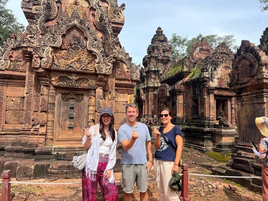 From Siem Reap: Banteay Srei Temple & Grand 5 Temple Tour - Guides, vehicles, and the shared-tour tradeoff