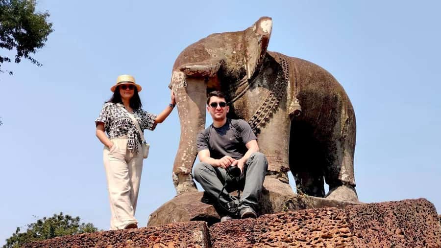 From Siem Reap: Banteay Srei Temple & Grand 5 Temple Tour - East Mebon and the lost reservoir setting