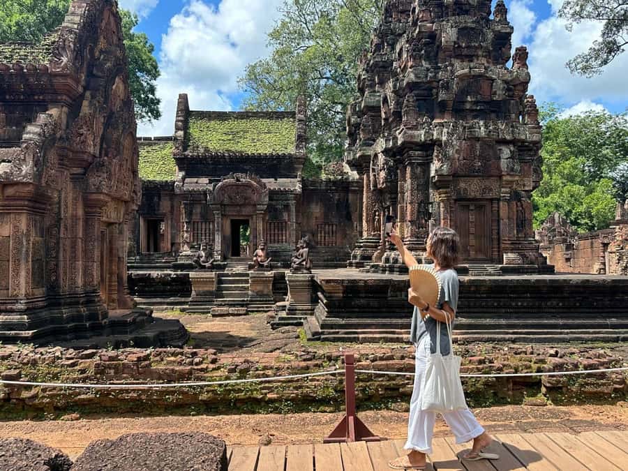 From Siem Reap: Banteay Srei Temple & Grand 5 Temple Tour - Ta Som and the tree at the eastern gate